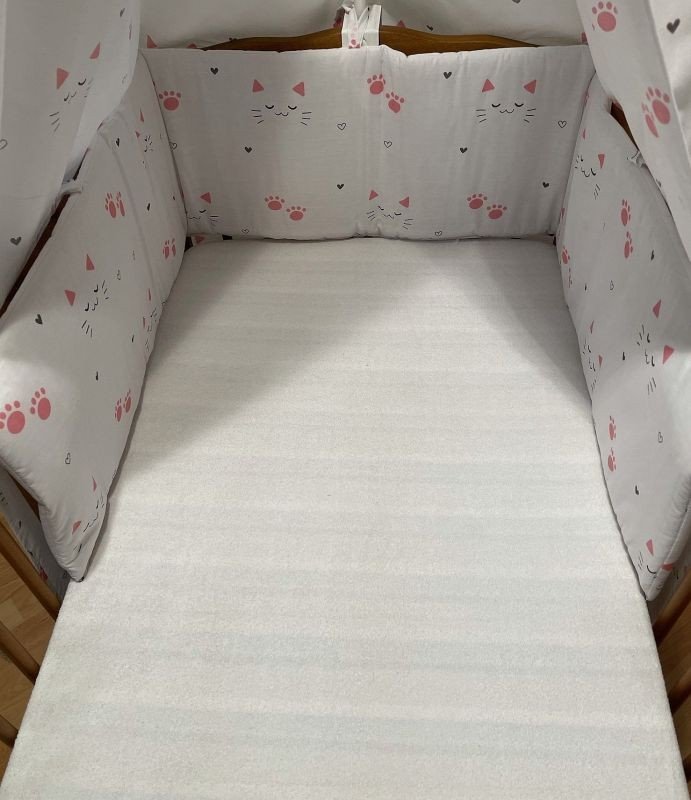 SDS Mantinel do postýlky Kočičky bílá Bavlna, výplň: Polyester, 195/28 cm | Dětský textil a doplňky