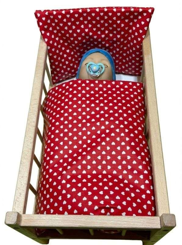 SDS Peřinky do postýlky pro panenky Srdíčka malá červená Bavlna, výplň: Polyester, 1x 38x44 cm / 28x20 cm SDS Peřinky do postýlky pro panenky Srdíčka malá červená Bavlna, výplň: Polyester, 1x 38x44 cm / 28x20 cm